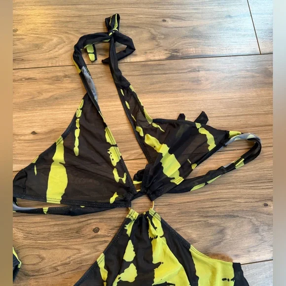 3 Piece NWOT Tropical Vacation Bikini Resort Wear set or Festival wear Y2K MED - Picture 6 of 10